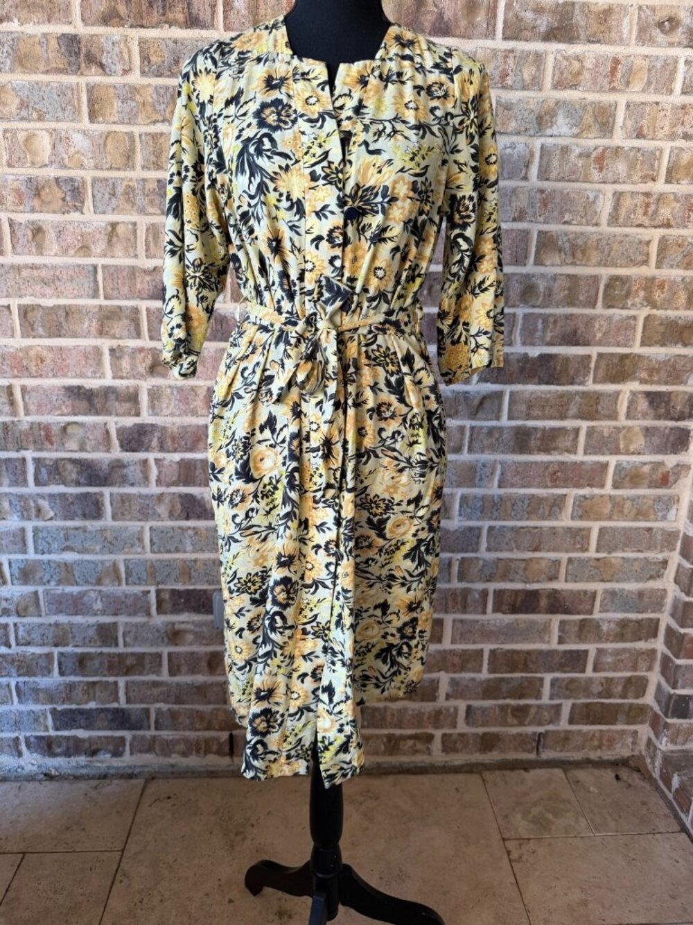 KHOA madrid floral print dress waist belt tie size medium v-neck designer